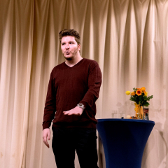 Björns Geschichte handelte von zwei Jugendlichen, die beim Klimakongress dabei sein durften.