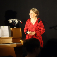 Momo_20221217_310crop1024